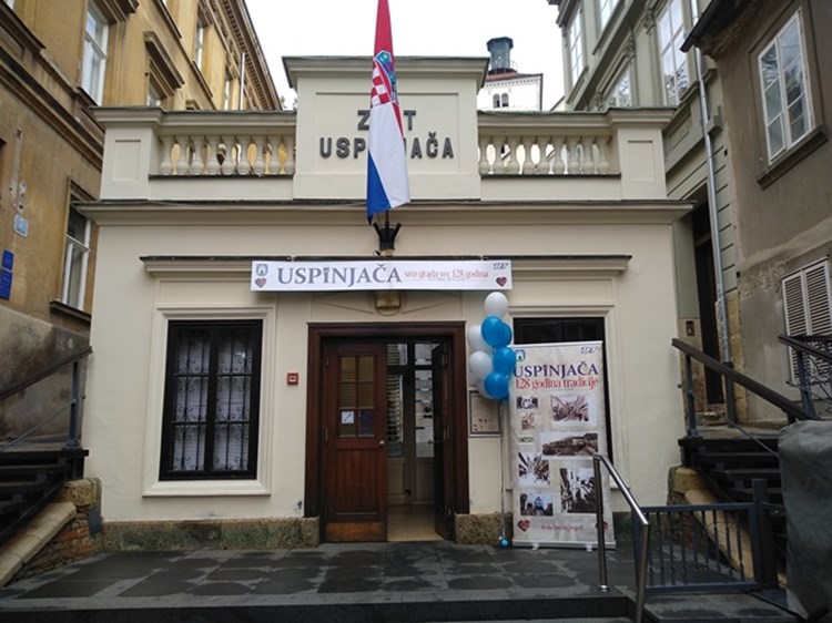 Uspinjača - zagrebačka perjanica već 128 godina!