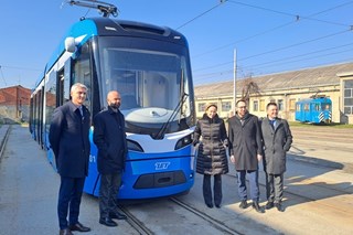 Predstavljen prvi novi tramvaj NT2400