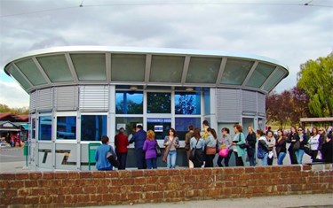 Prilagođeno radno vrijeme prodajnih mjesta na Badnjak i Staru godinu