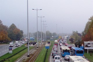 Zbog radova na Jadranskom mostu, povremeno moguća odstupanja od voznog reda
