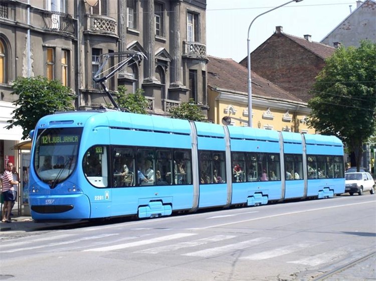 Tramvaji zaobilaze Vlašku ulicu u subotu prijepodne